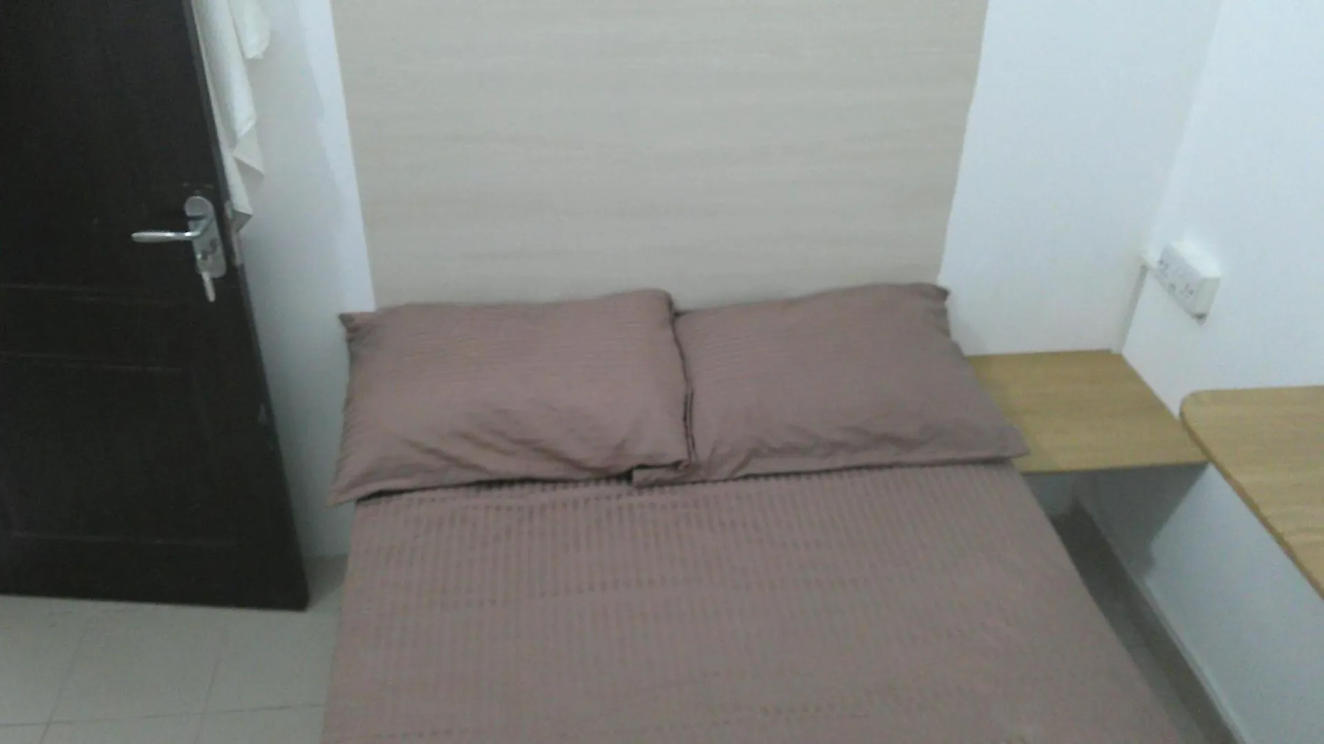 Ruby Star Budget Room With Shared Washroom Access 321 Dubai 0*,