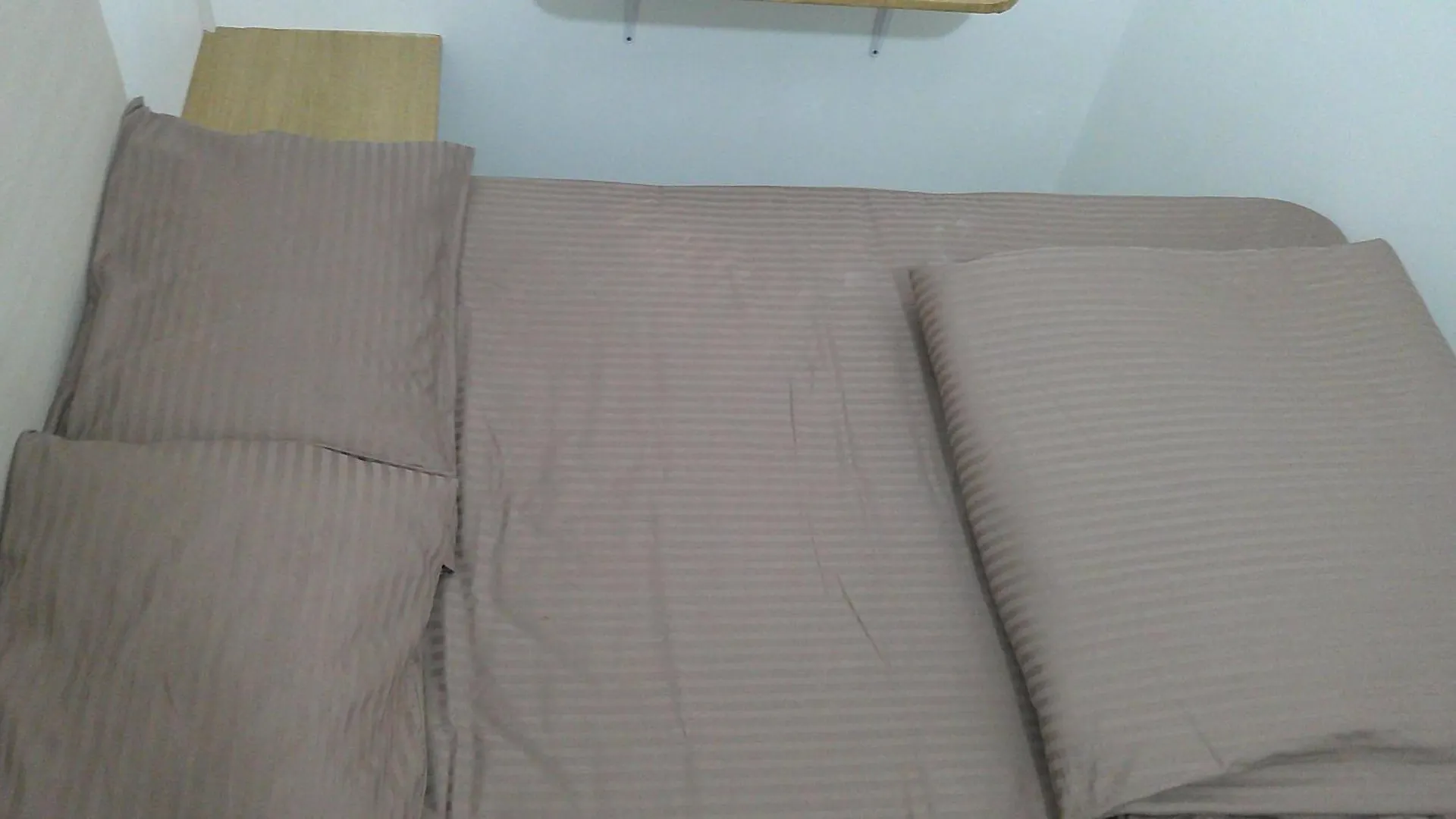 Ruby Star Budget Room With Shared Washroom Access 321 Dubai Herberg