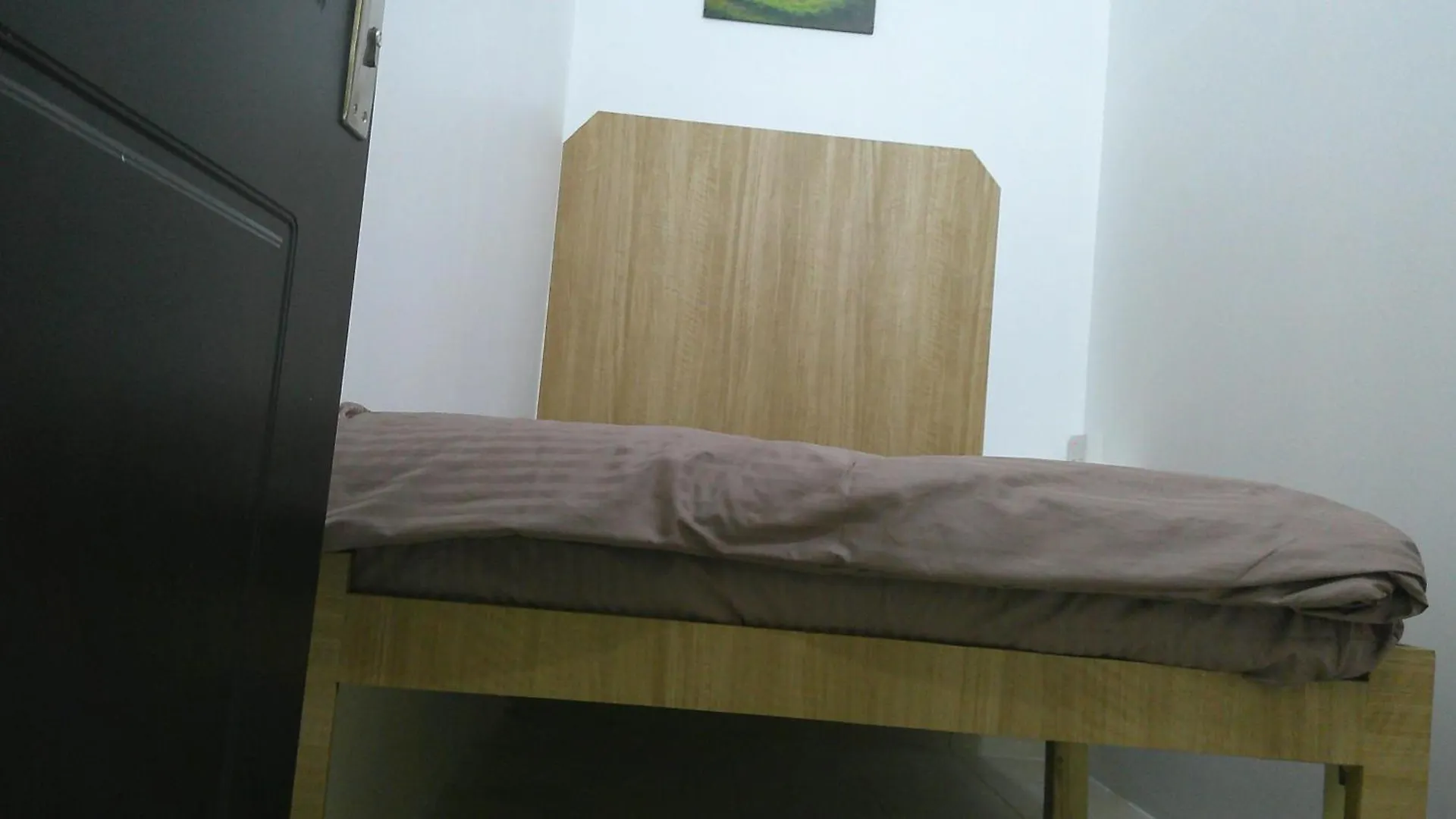 Ruby Star Budget Room With Shared Washroom Access 321 Dubai