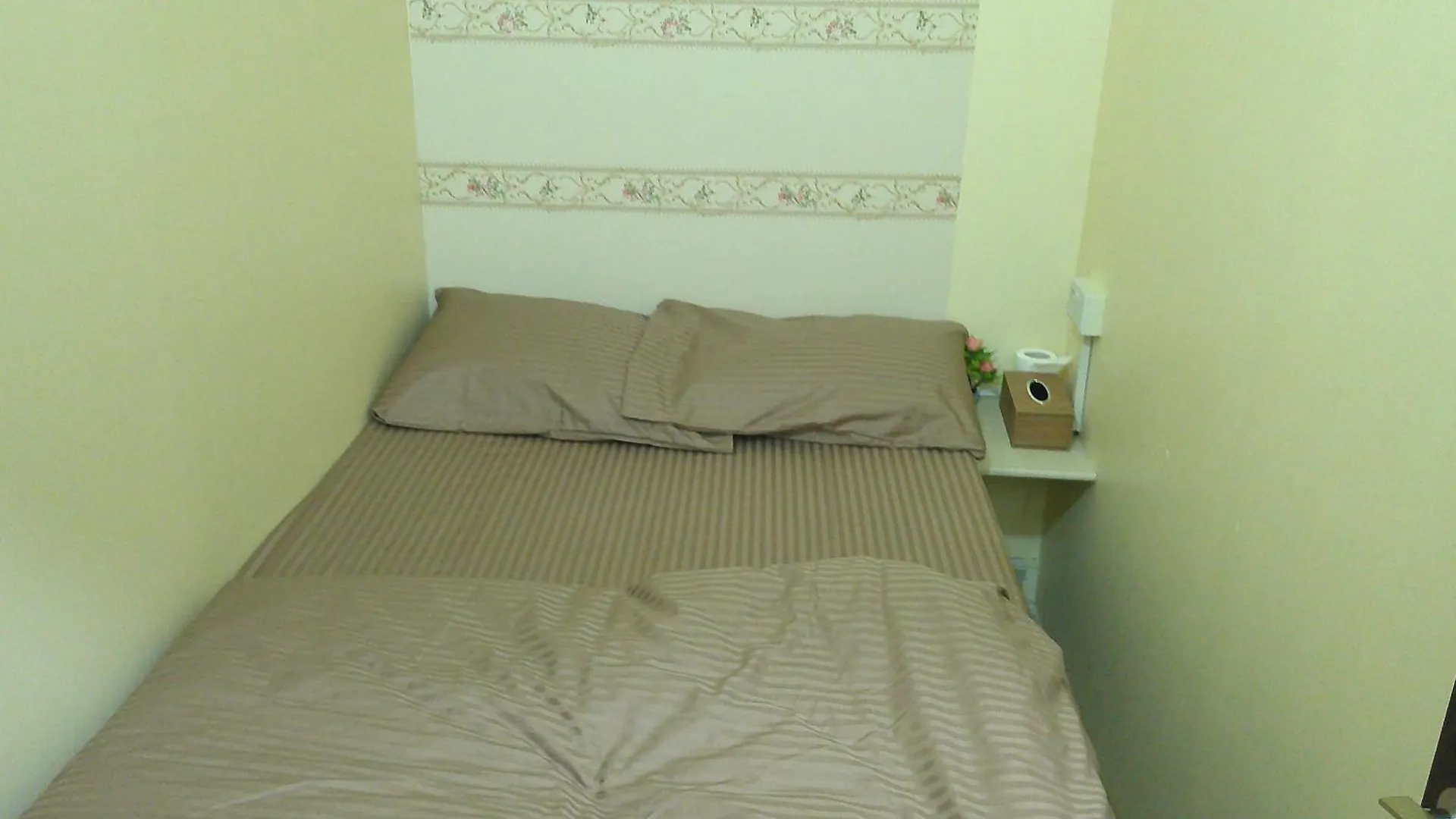 Herberg Ruby Star Budget Room With Shared Washroom Access 321 Dubai